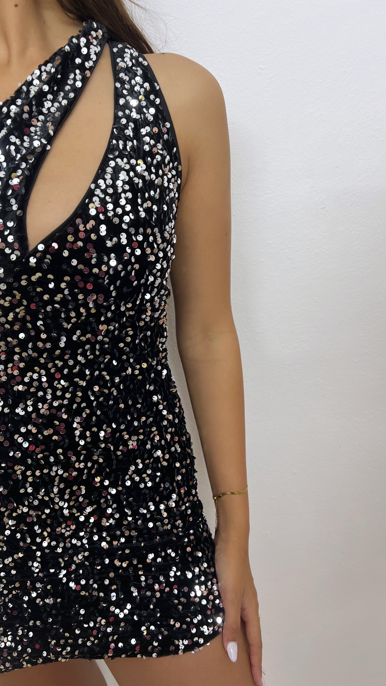 BLACK DRESS