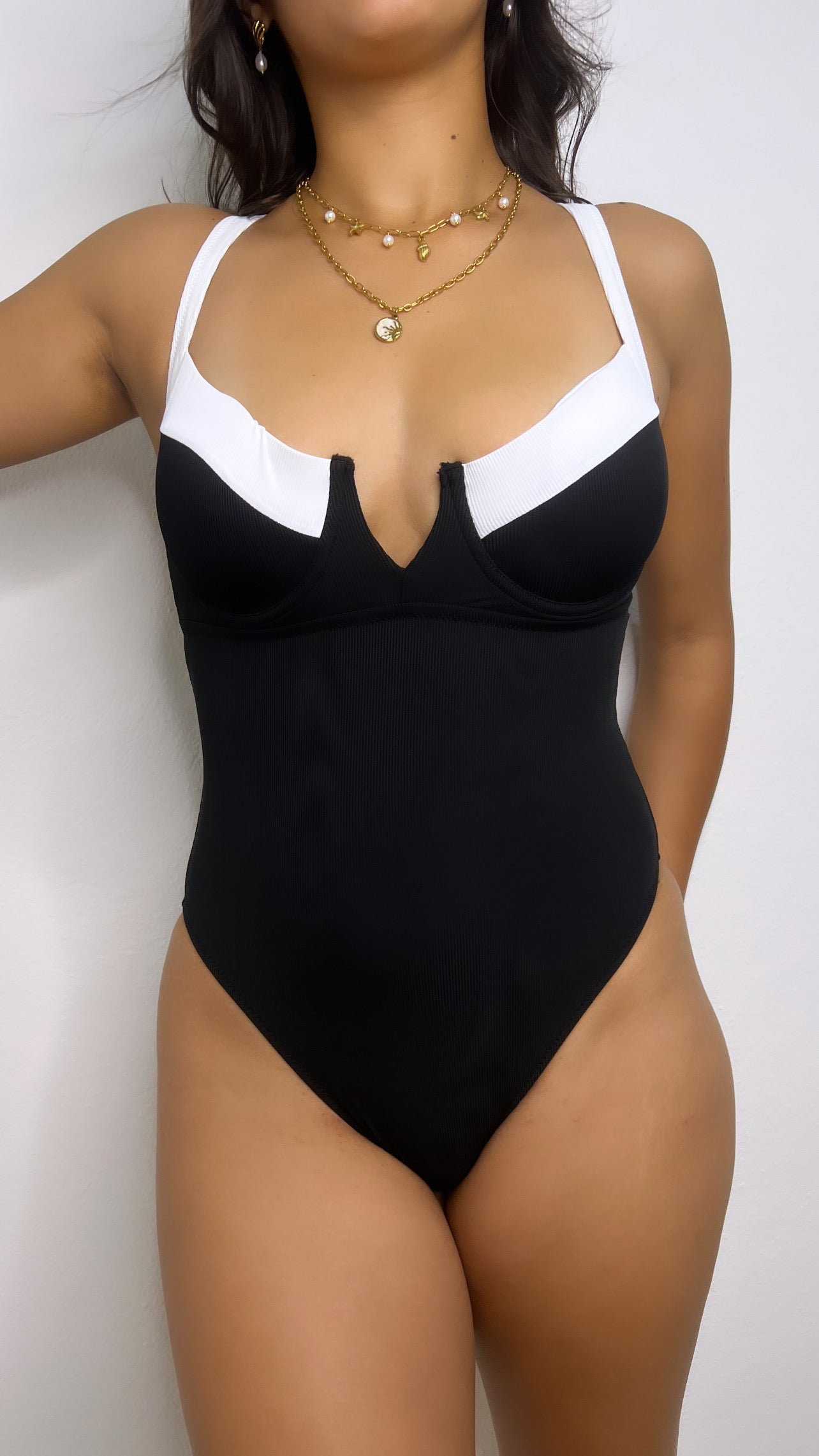 “BLACK” ONE PIECE