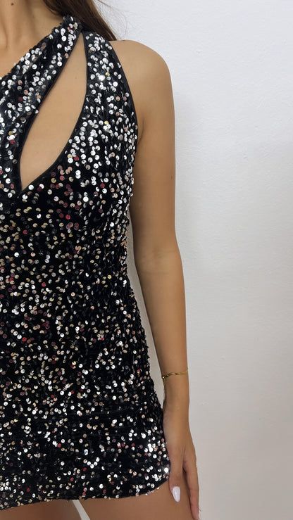 BLACK DRESS