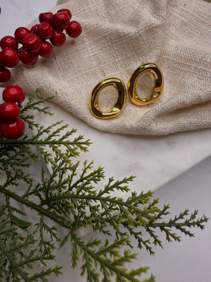 HELENA EARRING